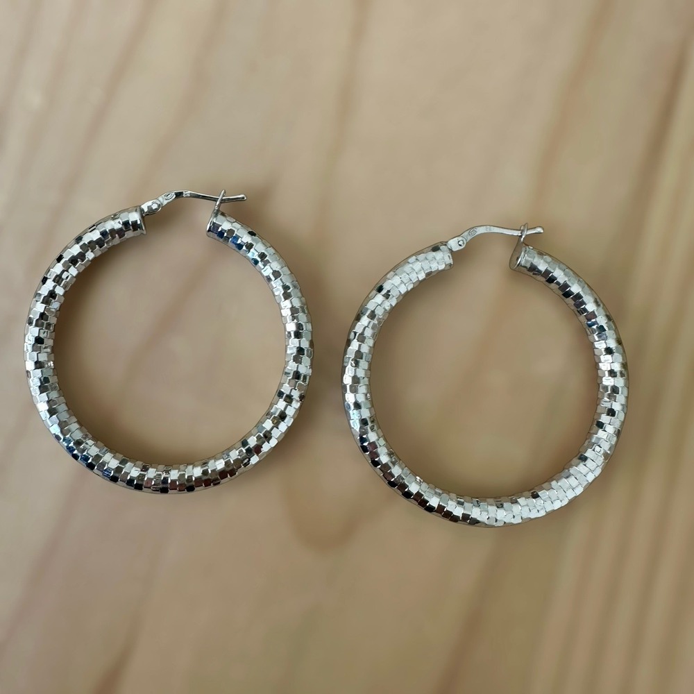 VTG MI Media‎ Imports Hoop Earrings 1.5 Inch Textured Italy 925 Sterling 5.3g - Picture 7 of 8